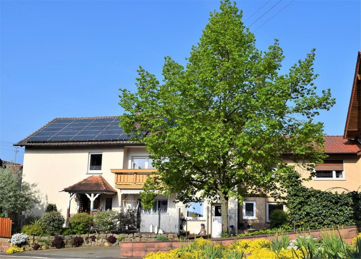 Ferienwohnung Auf Dem Dorf, Kuelsheim Exterior photo